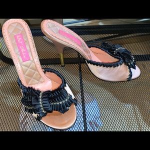 Betsey Johnson Pink black high heels 6.5 women’s